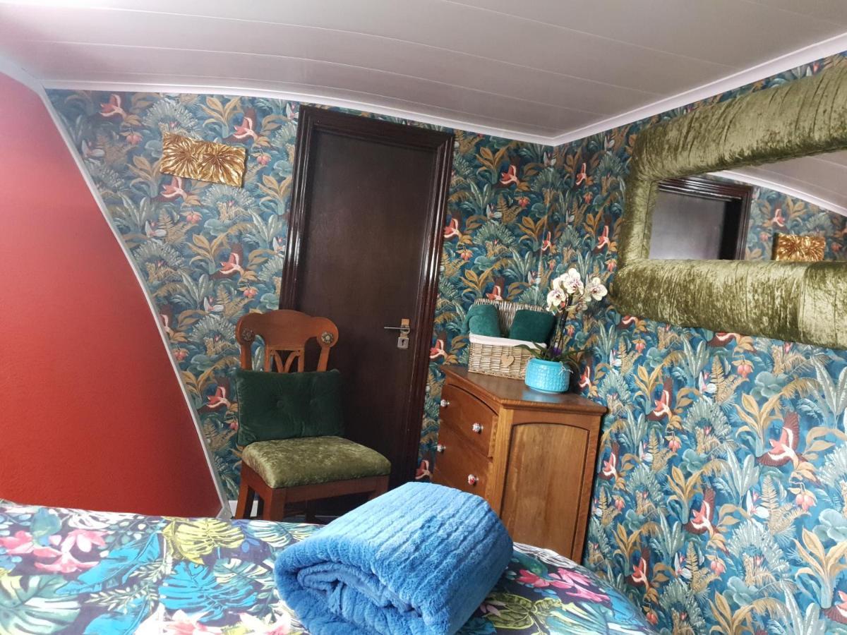 Jasmine Coral Jay Boutique Boatel Ocean Village Gibraltar Buitenkant foto