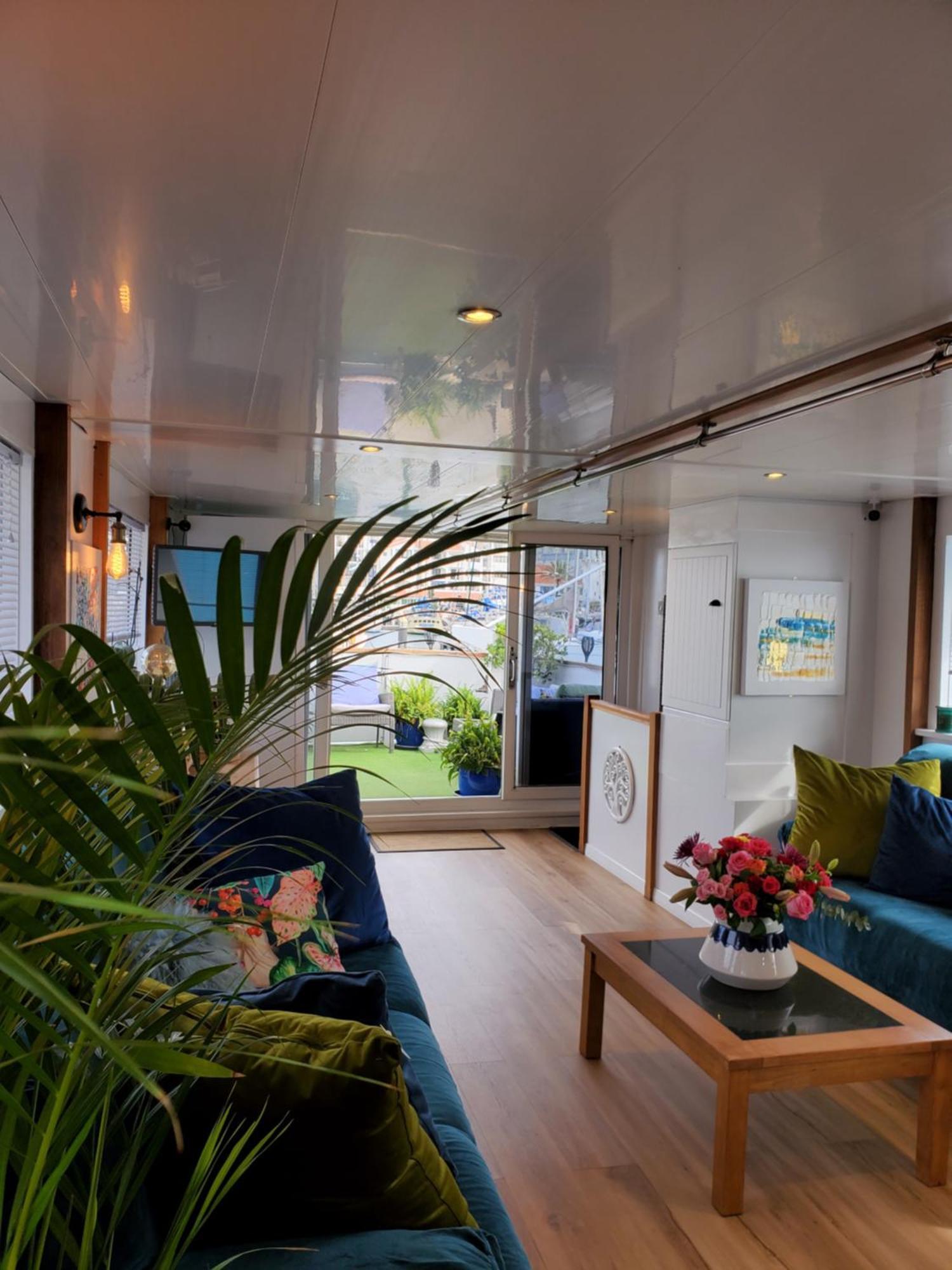 Jasmine Coral Jay Boutique Boatel Ocean Village Gibraltar Buitenkant foto