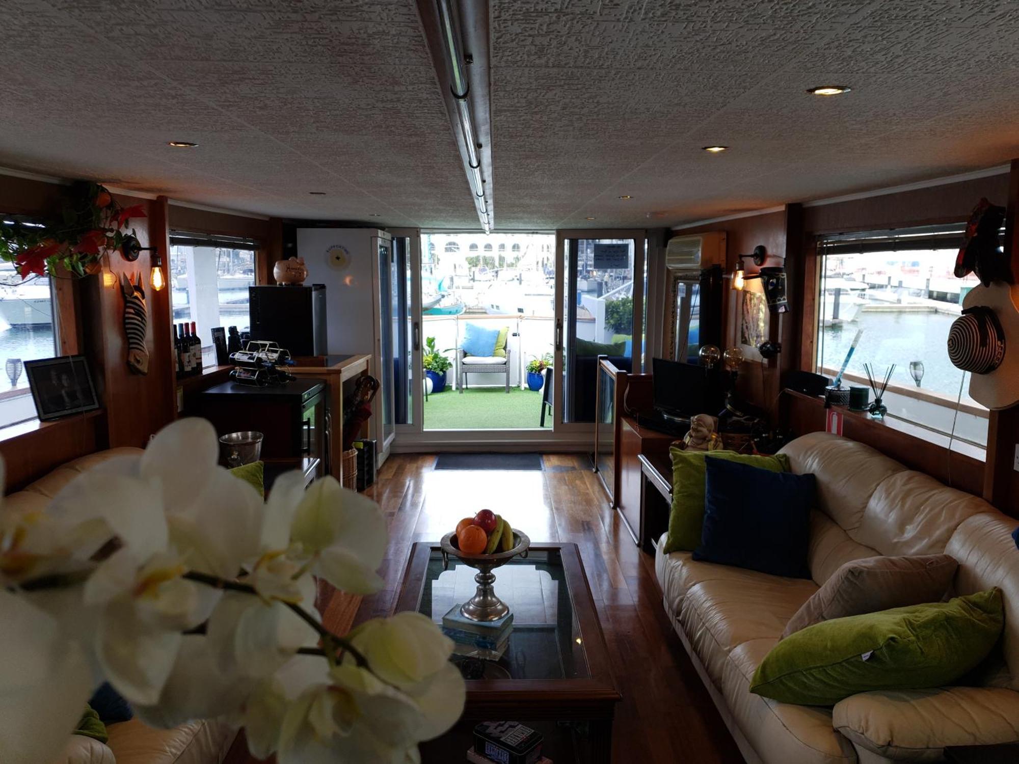 Jasmine Coral Jay Boutique Boatel Ocean Village Gibraltar Kamer foto