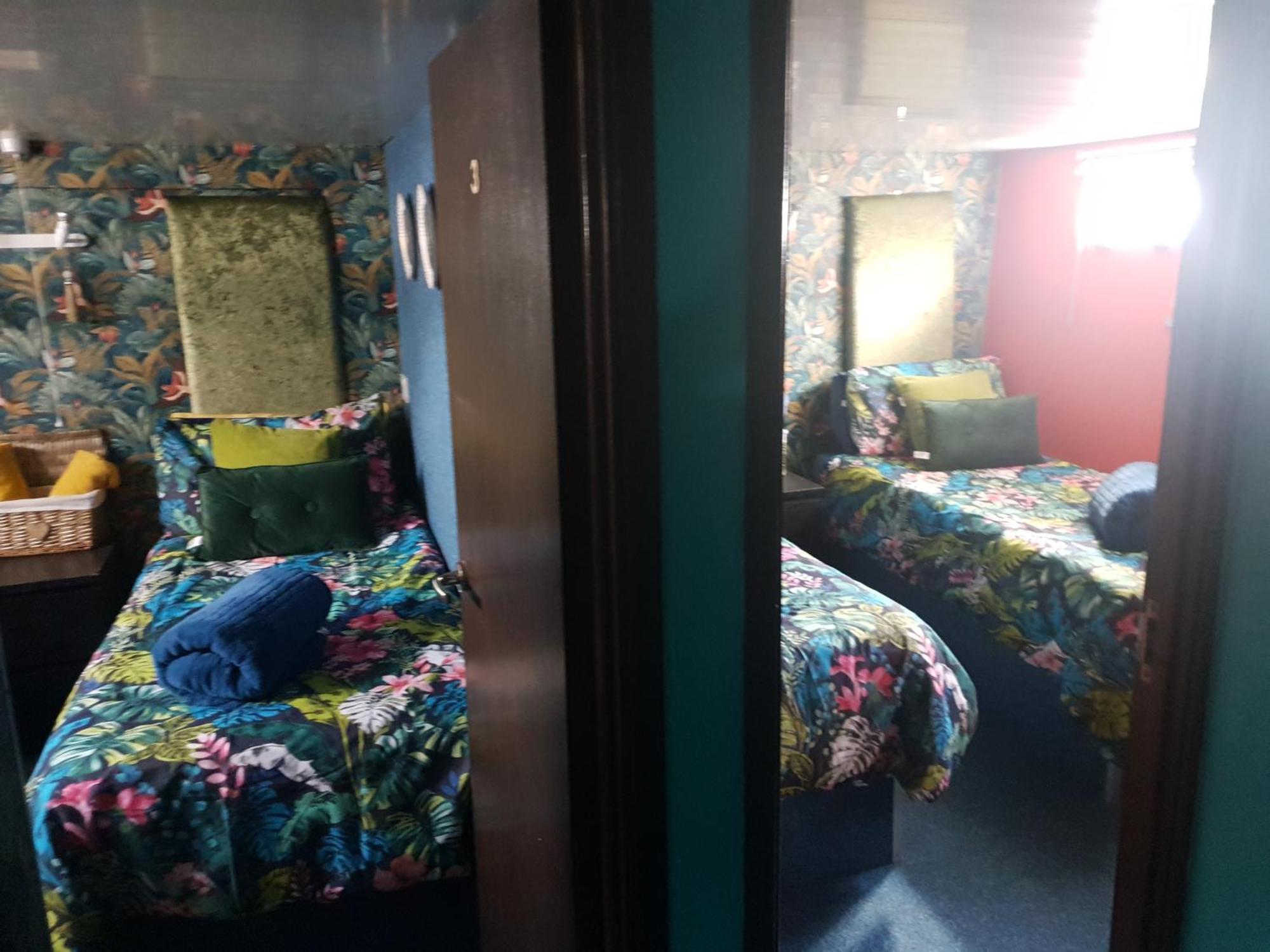 Jasmine Coral Jay Boutique Boatel Ocean Village Gibraltar Kamer foto